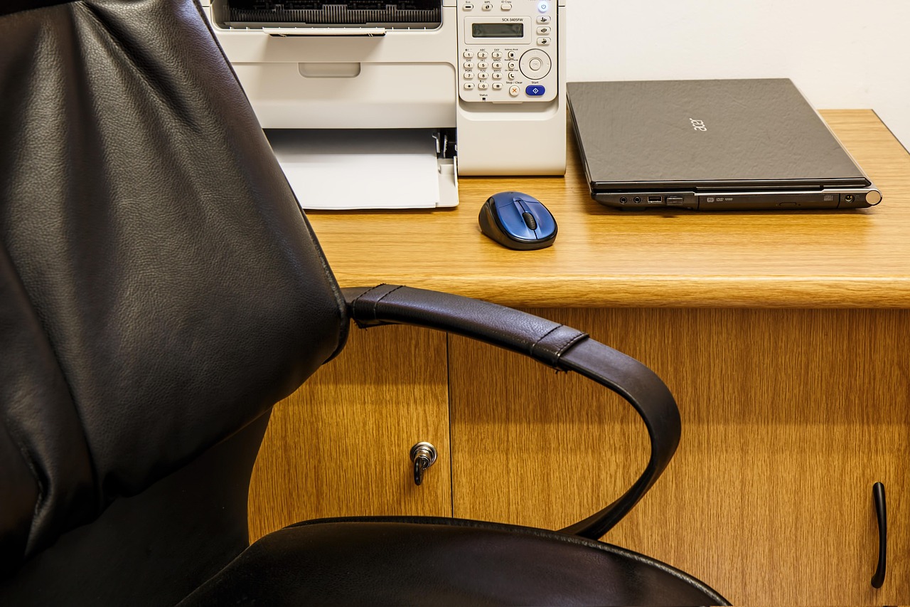 Ergonomia e Stile: Come Scegliere la Sedia Perfetta per il Tuo Ufficio